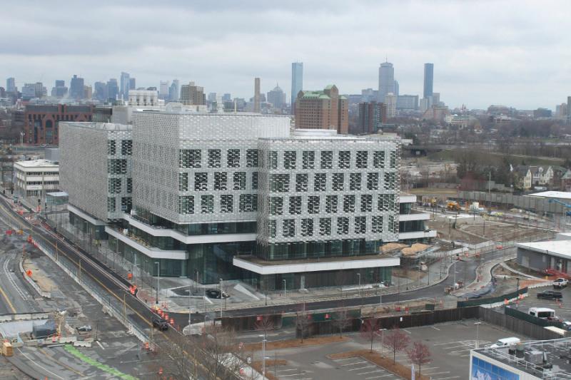 Due to a temporary delay in construction work, Harvard’s new Science and Engineering Complex has rescheduled its opening.
