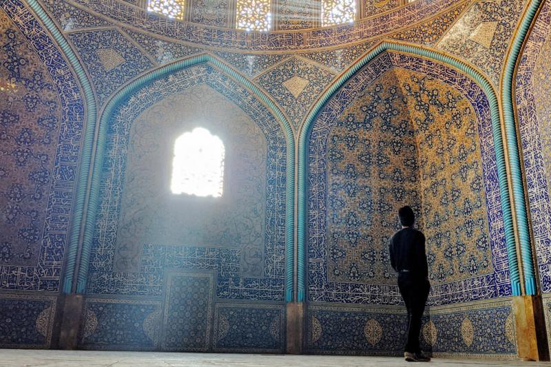 Harsh Sinha &#039;20 in a mosque in Isfahan, Iran.