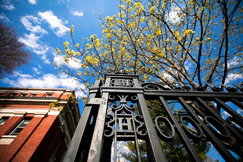 A picture of the Harvard gate.