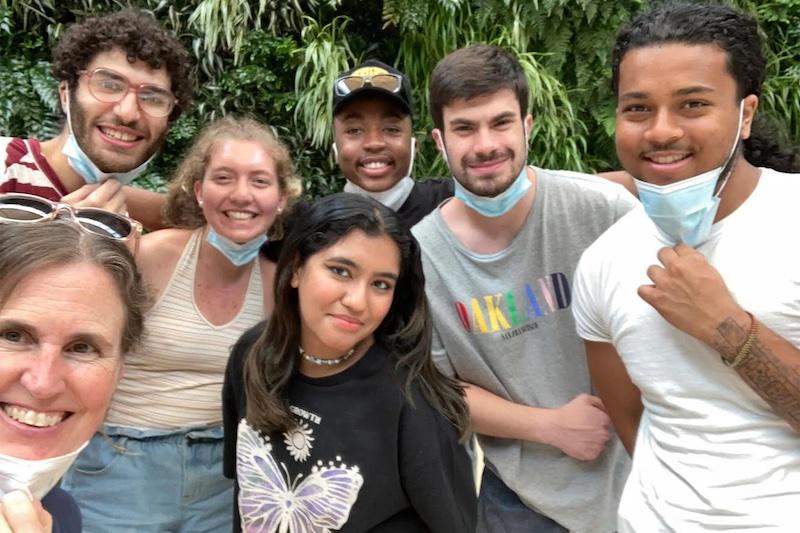 Washington University Professor Patty Heyda (from lower left) and Saul Glist joined interns Claire Pryor, Muskaan Arshad, Christian Gines, A.J. Veneziano, and Malik Sediqzad in St. Louis for the Commonwealth Project.