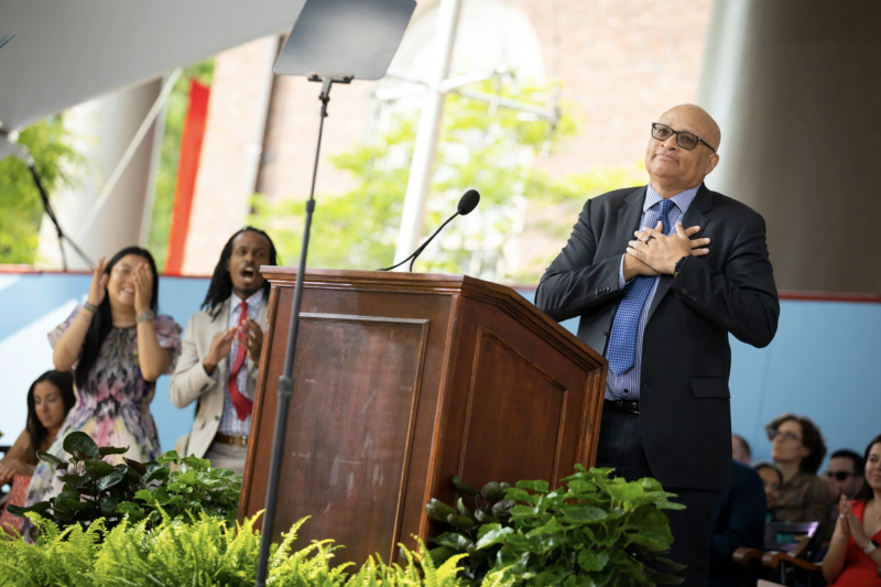 Comedian Larry Wilmore gives class day address