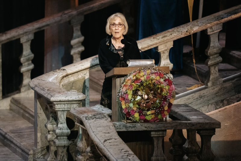Claudia Goldin delivering her speech of thanks after receiving her Nobel Prize at the Stockholm Concert Hall.
