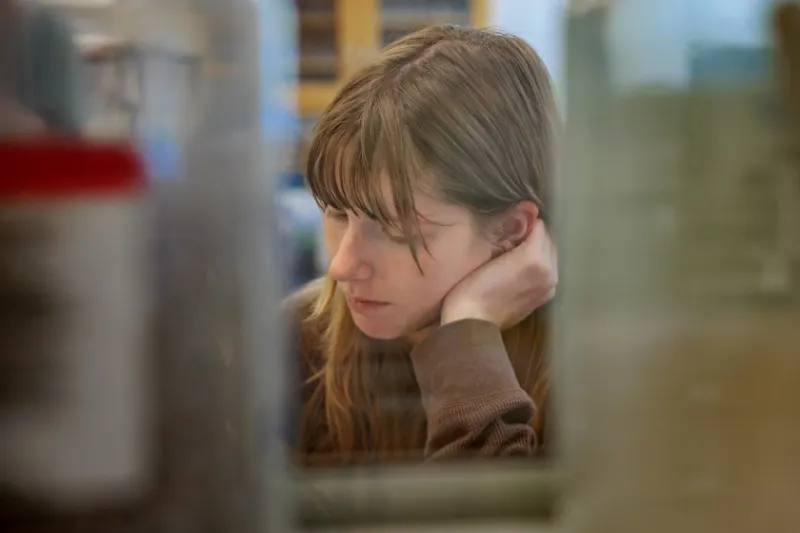 Kyla Ritchie, a rising senior at the University of North Carolina at Chapel Hill, studying in the Harvard Forest lab.
