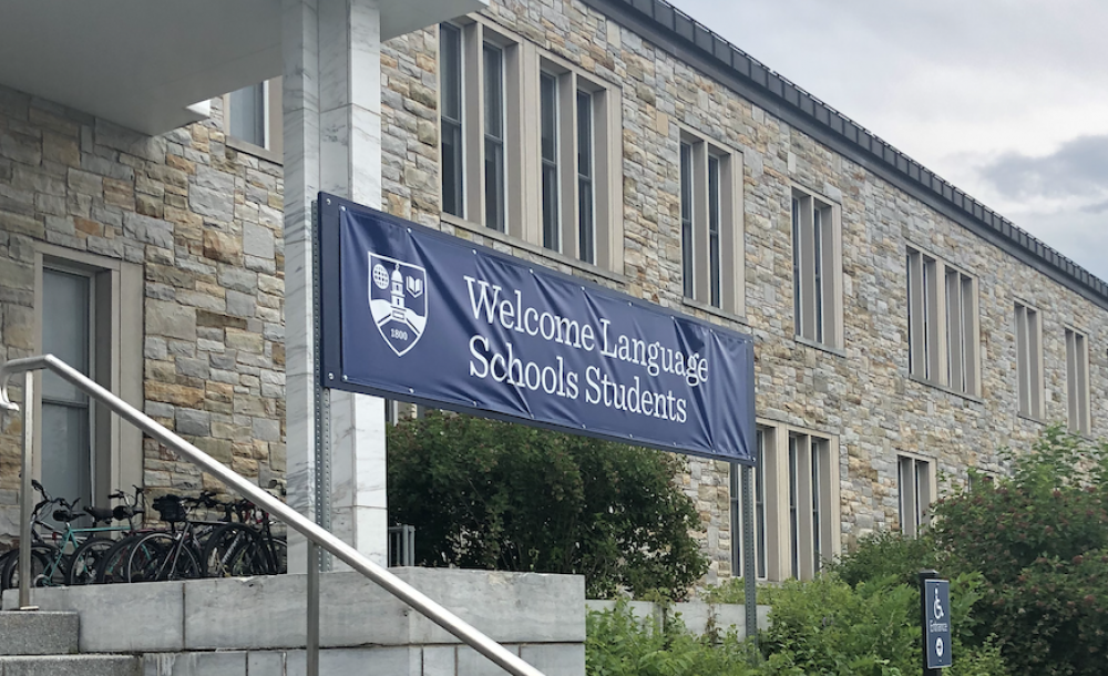 Image of a banner reading &quot;welcome language school students&quot;