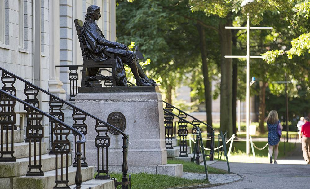 John Harvard Statue
