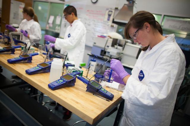 Students working in a research lab
