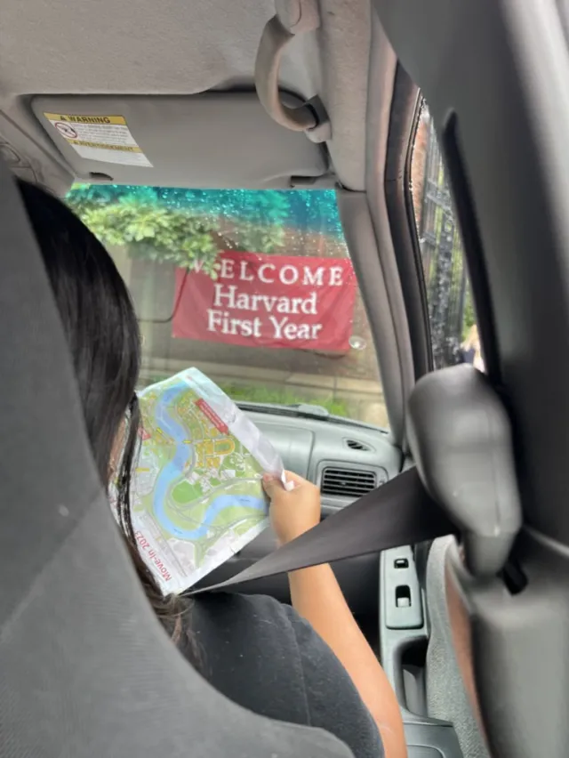 Image of banner reading "Welcome Harvard First Year"