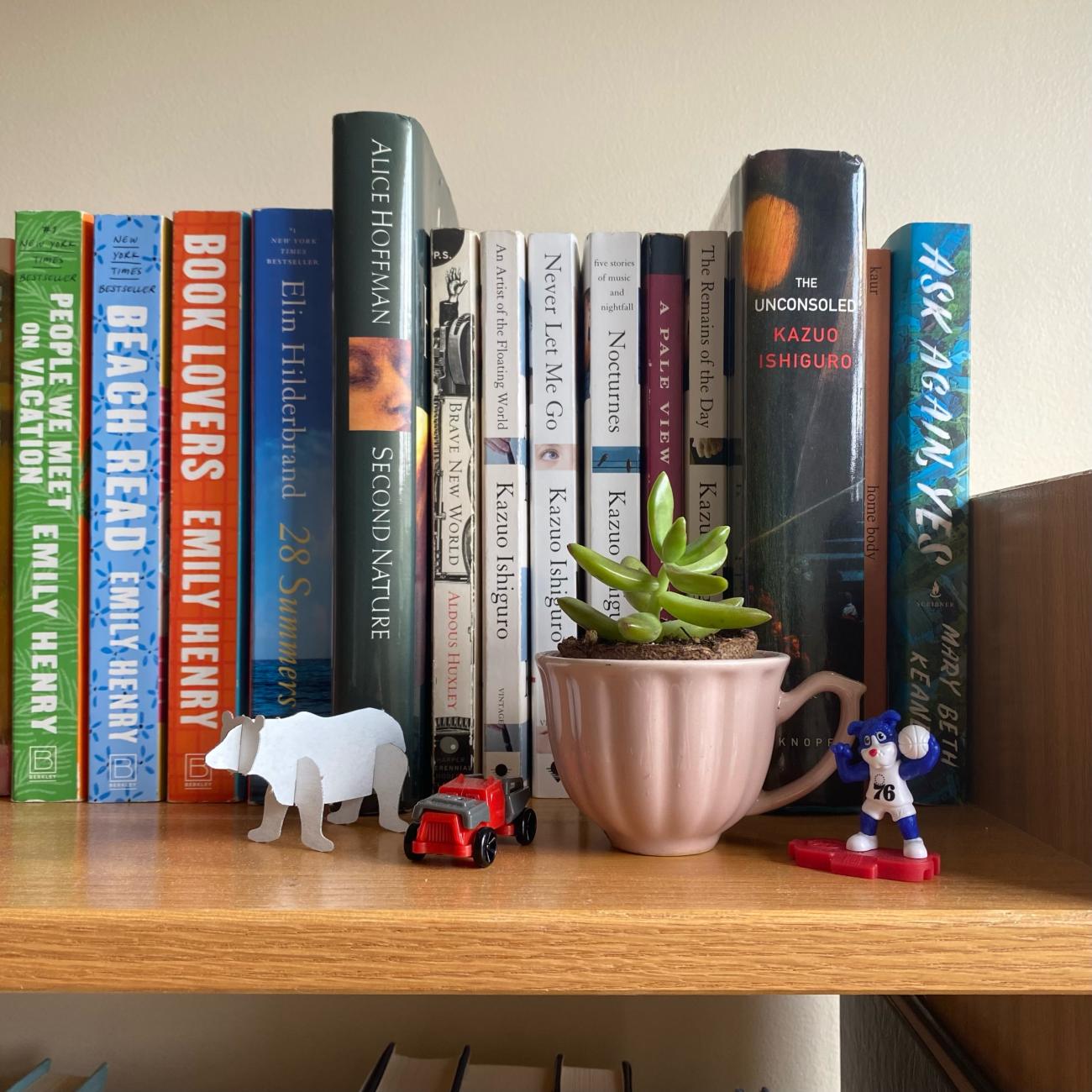 Another picture of my bookshelf, this time including my collection of Kazuo Ishiguro books, alongside some other decorations.