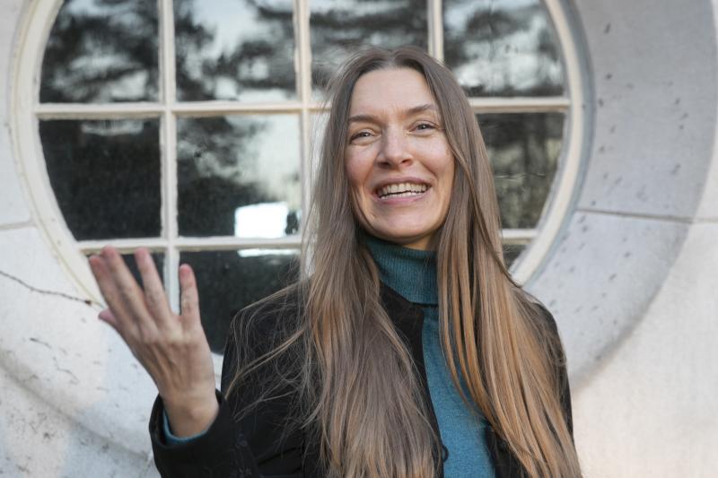 Professor Manja Klemenčič speaks to the camera.