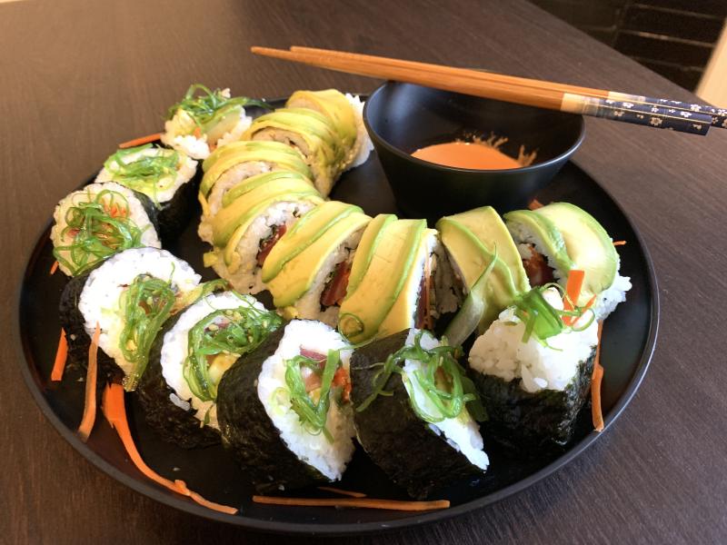 Picture of a plate of sushi