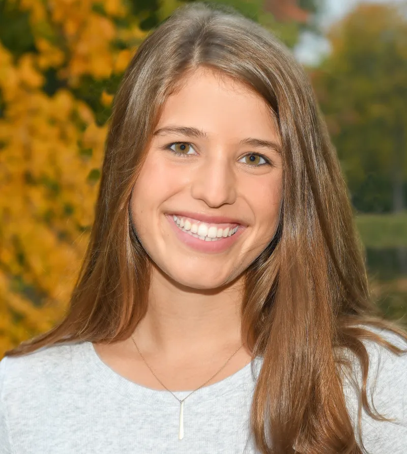 Headshot of Sofia