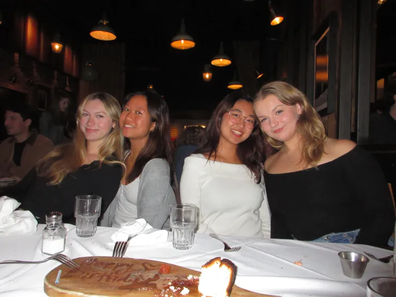 Picture of four girls at the restaurant Barcelona