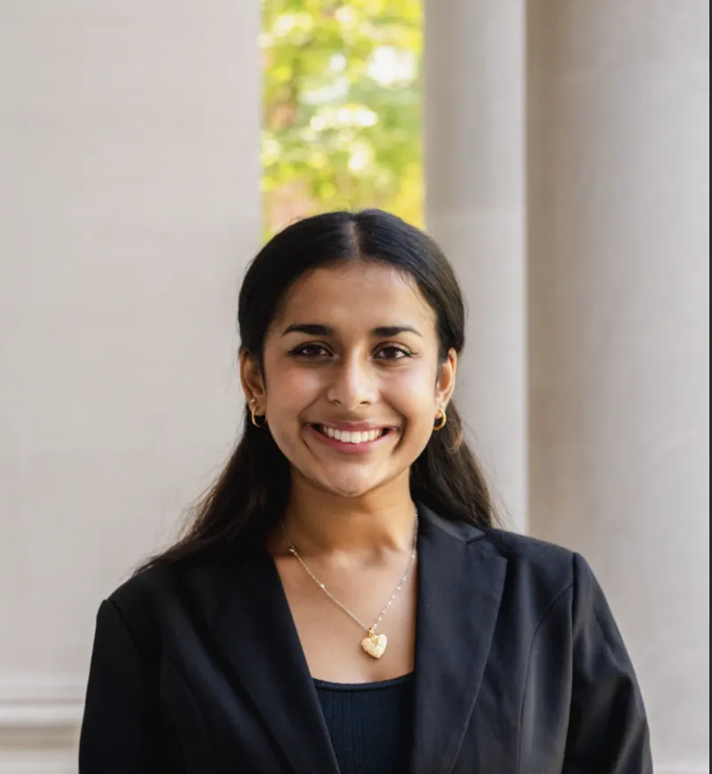 A closeup of Gauri Sood '26.