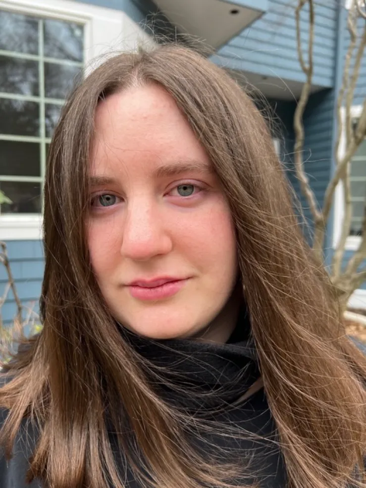 Headshot of Melany Hirsch '27.