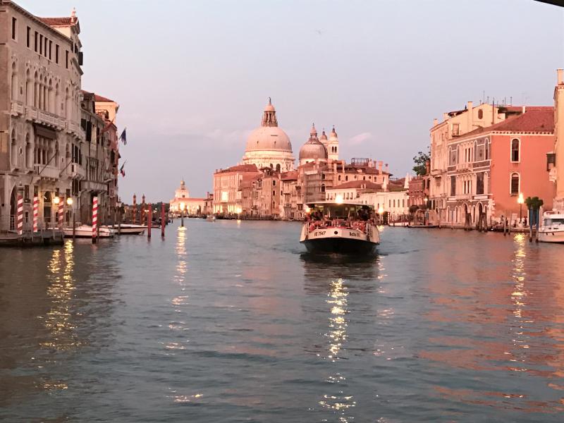 Photograph of Venice waterway 