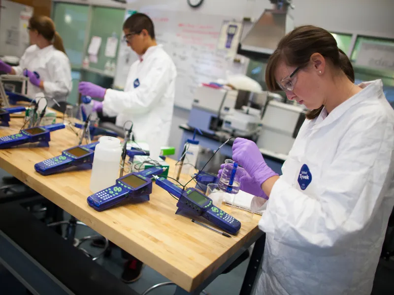 Students working in a research lab