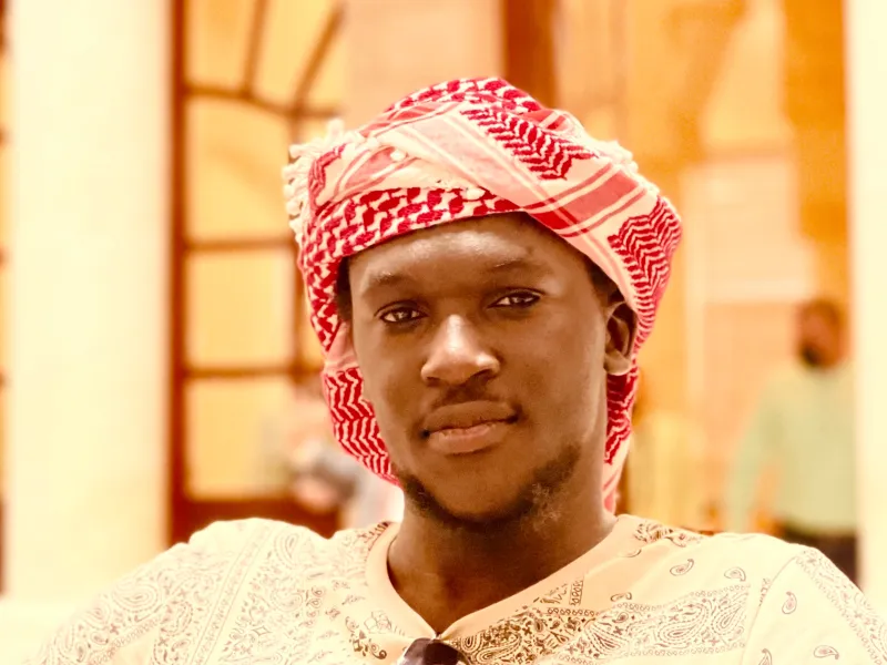 Image of writer wearing traditional Arab eyeliner 