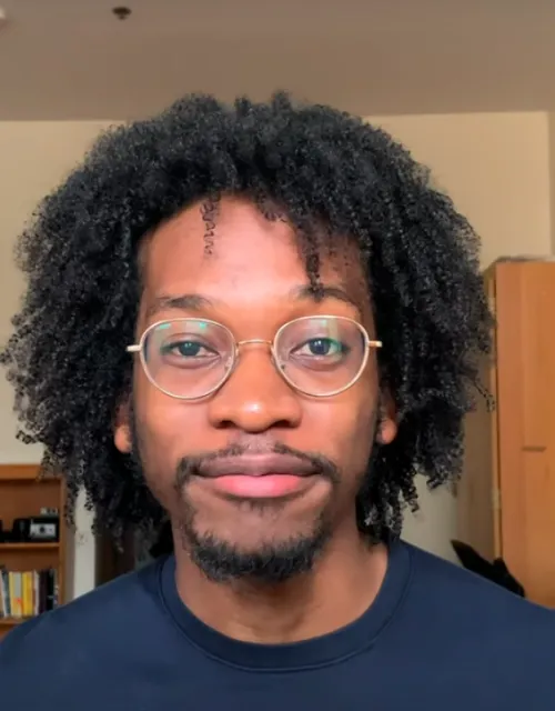 Hakeem Angulu delivers his award-winning pitch on the topic of gerrymandering.