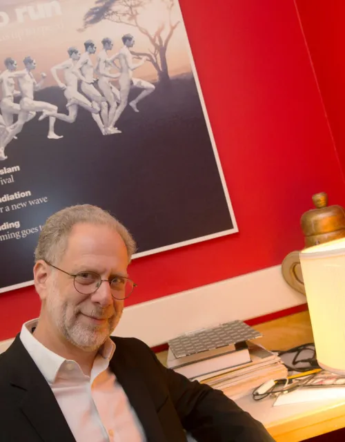 Harvard evolutionary biologist Daniel E. Lieberman looks at the way we use and abuse our feet. 