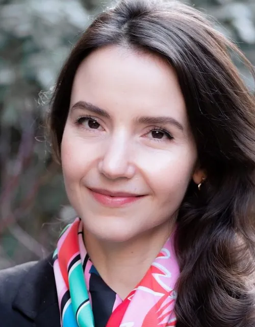 A portrait of Stefanie Stantcheva.