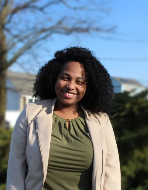 An introductory physics course piqued Danielle Davis’ interest in engineering.