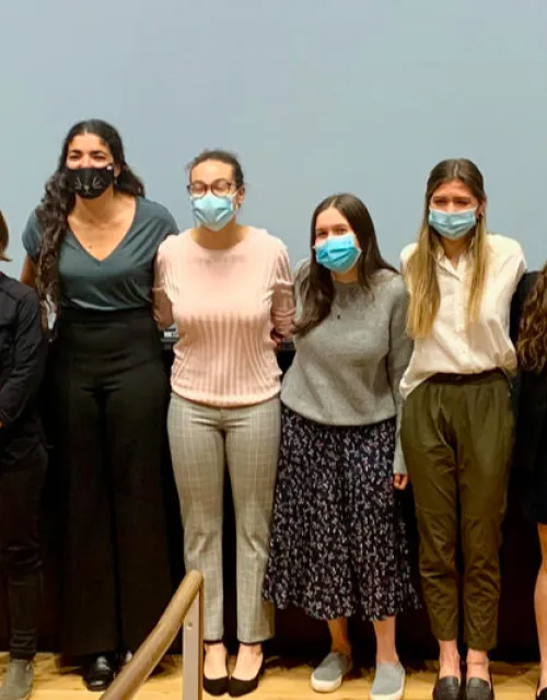 Students from ES96 present their end-of-semester project to BASF. Eight juniors worked on a prototype to monitor and remove micro- and nanoplastic particles from drinking water. 