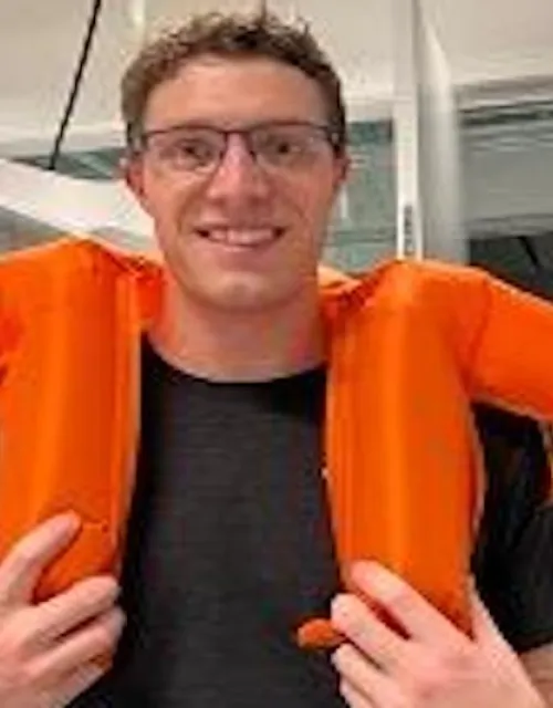 Ethan Seder, S.B. '22, created an airbag for cyclists for his senior capstone project.