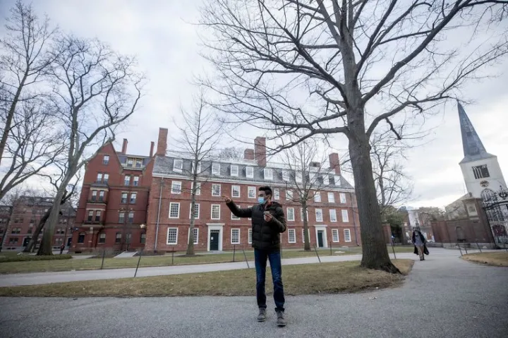 Neil Khurana ’22 (pictured) and first-year Zev Minsky-Primus were paired up to navigate the Yard without the use of modern instruments. Their first challenge was determining which direction was west.