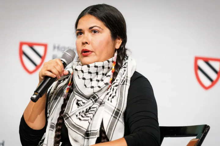 keynote speaker Tara Housk