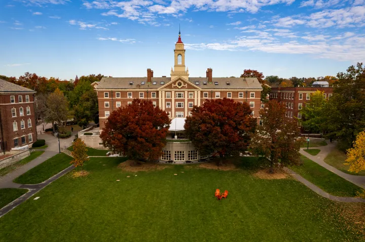 The front facade of Pforzheimer House