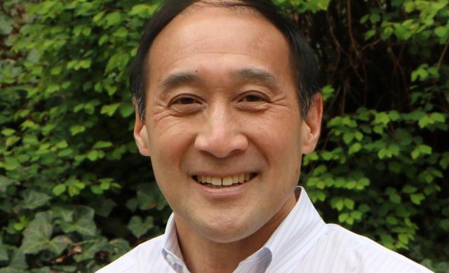 A portrait of professor Richard Lee.