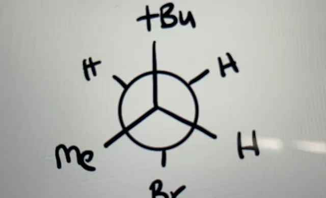 A picture of a molecule drawn in a Newton projection.