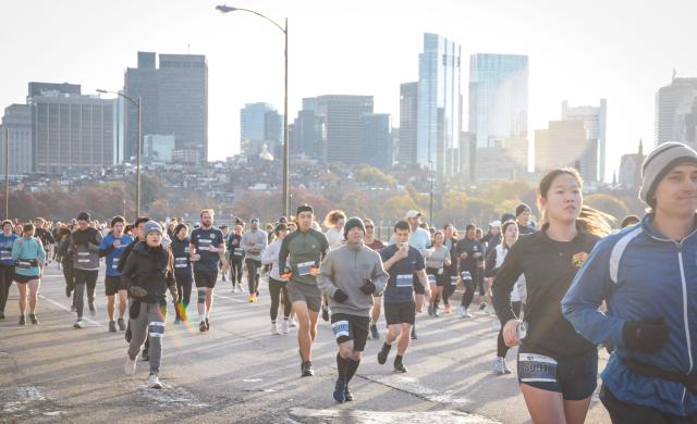 A picture of many runners (including the author, Ricky) running during the Cambridge Half Marathon.
