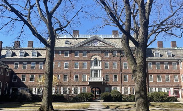 Kirkland Houses viewed through its entrance into the courtyard. 
