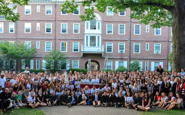 Kirkland House all residents photo during opening days 2018