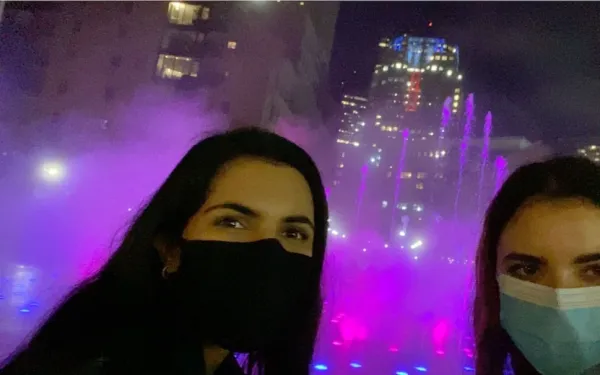 Image of my friend and I at a fountain in Boston