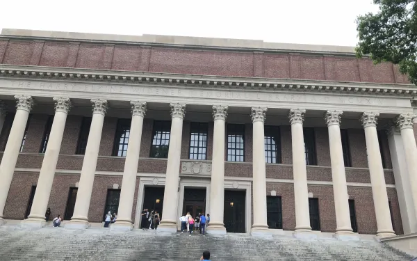 a picture of widener library