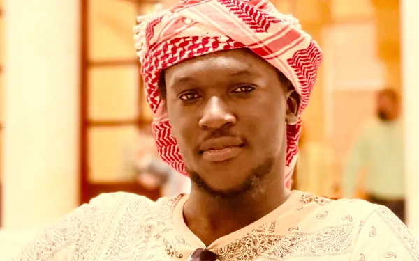 Image of writer wearing traditional Arab eyeliner 