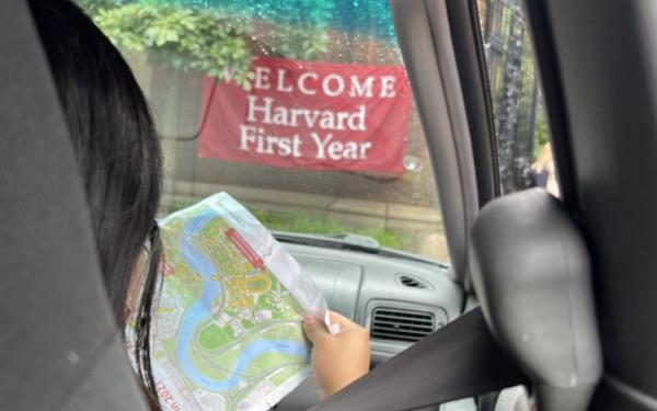 Image of banner reading "Welcome Harvard First Year"
